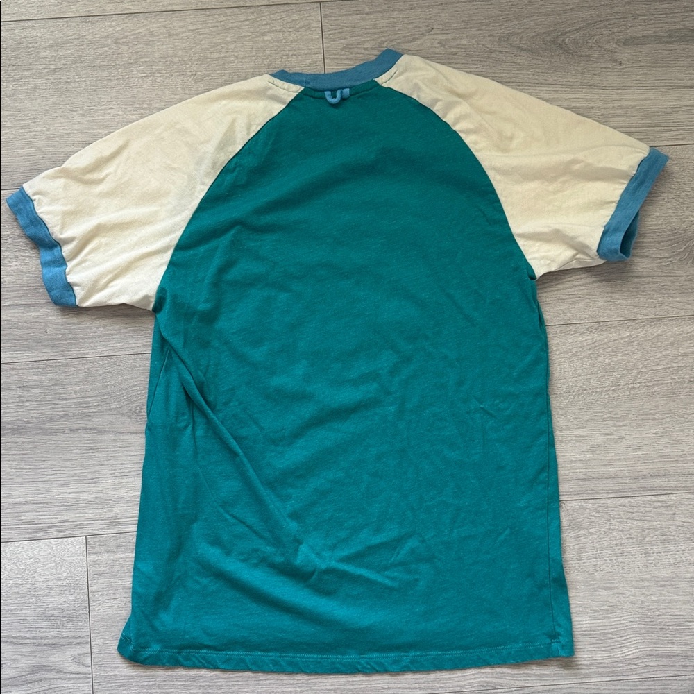 SIGNED Hermanos Gutiérrez Concert Tshirt - Picture 5 of 5